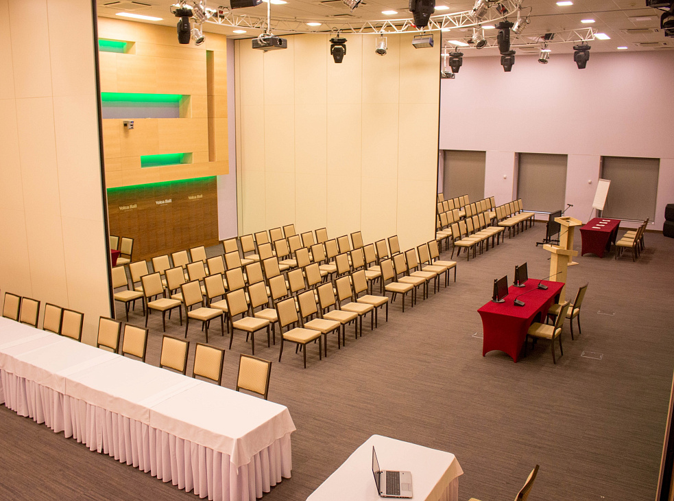 Конференц-центр "Volga Hall"